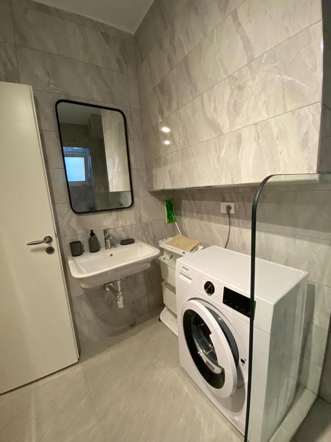 Saranda Beach Apartment מראה חיצוני תמונה